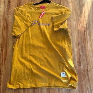 Supreme Peace FW18 Mustard Tee with Purple Peace large